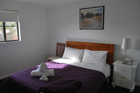 Maple Tree Cottage - South Australia Travel 3