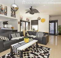 Marilyns Place Private  Spacious  Central - South Australia Travel