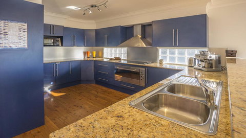 Matron Porter Dr 149 - South Australia Travel 2