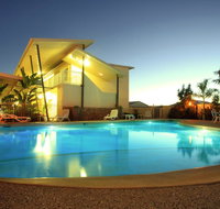 Mayfair Motel - South Australia Travel