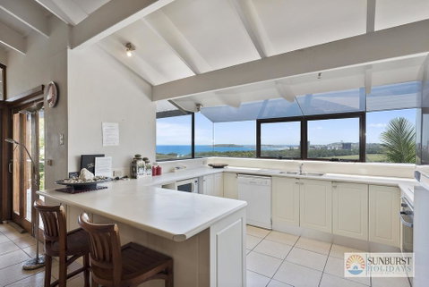 Mcauleys Beach House - South Australia Travel 3