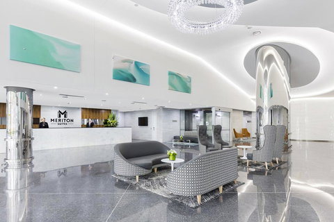 Meriton Suites Southport - South Australia Travel 1