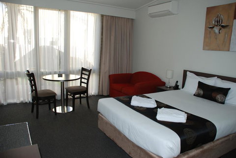 Mitchell On Main - South Australia Travel 1