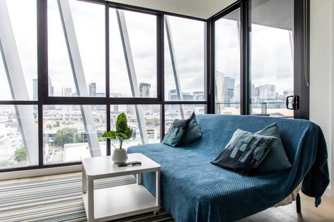 Modern 1 Bedroom Apartment With Rooftop Terrace And Spa - South Australia Travel 1