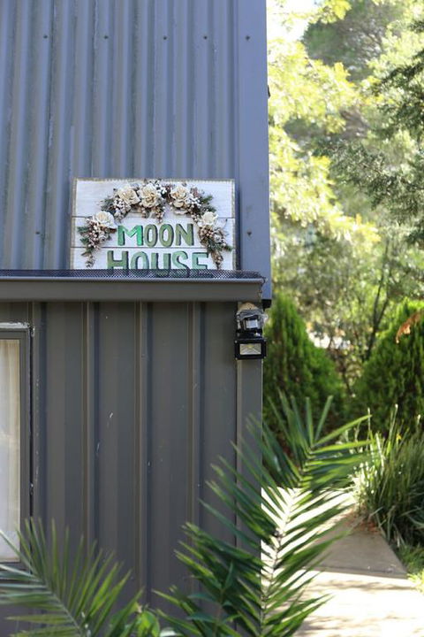 Moon House - South Australia Travel 3