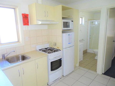Moonta Bay Cabins - South Australia Travel 3