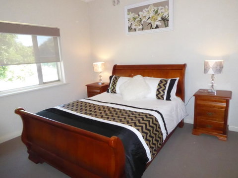 Mount View Motel - South Australia Travel 3