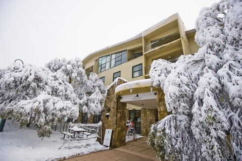 Mt Buller Chalet Hotel & Suites - South Australia Travel 0