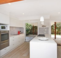 Mudjimba Sands Mudjimba Pet Friendly BOND 500 LINEN INCLUDED WIFI - South Australia Travel