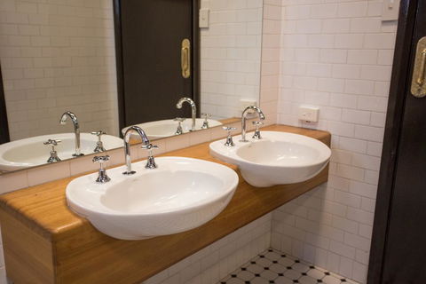 Nags Head Hotel - South Australia Travel 2