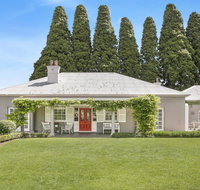 Nattai Lodge - house  cottage in beautiful garden - South Australia Travel