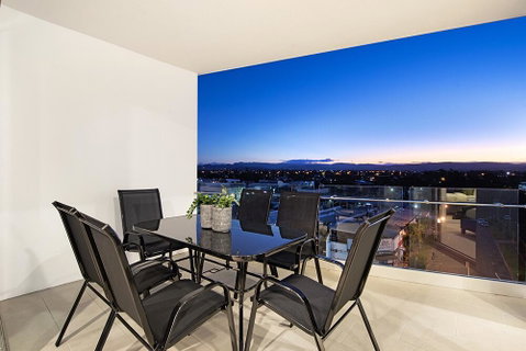 NEO Apartments Mermaid Beach - South Australia Travel 3