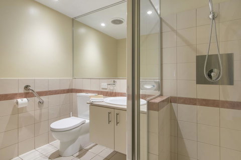 The Peninsula Riverside Serviced Apartments - South Australia Travel 33