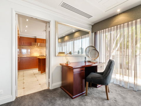 The Peninsula Riverside Serviced Apartments - South Australia Travel 7
