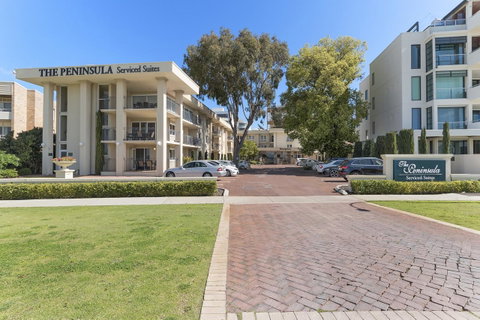 The Peninsula Riverside Serviced Apartments - South Australia Travel 14