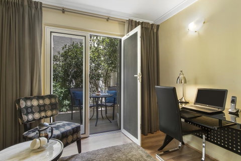 The Peninsula Riverside Serviced Apartments - South Australia Travel 24