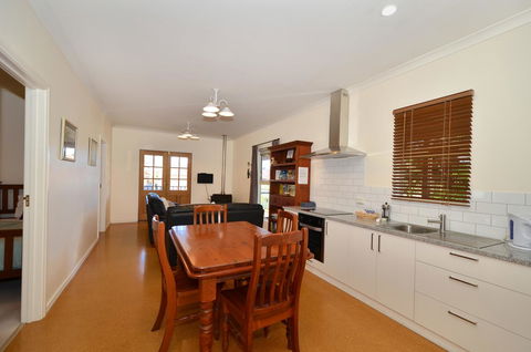 Albany Beachside Accommodation - South Australia Travel 11