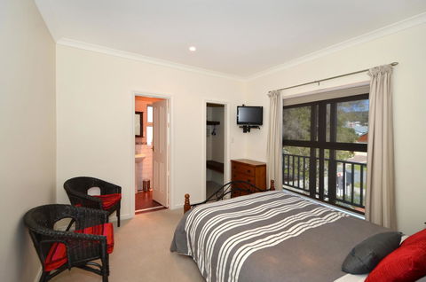 Albany Beachside Accommodation - South Australia Travel 13
