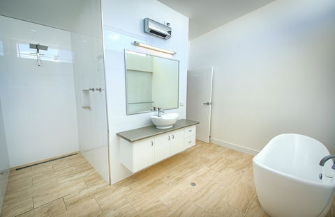 Jeffries Cottage - South Australia Travel 23