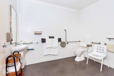 Quality Hotel Bayswater - South Australia Travel 14