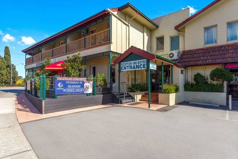 Quality Hotel Bayswater - South Australia Travel 0