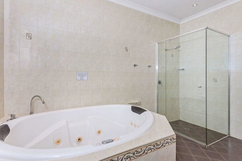 Quality Hotel Bayswater - South Australia Travel 20