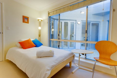 Cottesloe Contemporary Villa - South Australia Travel 6