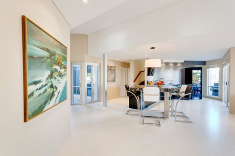 Cottesloe Contemporary Villa - South Australia Travel 5