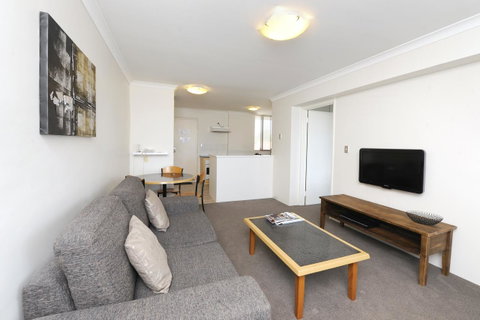 Lodestar Waterside Apartments - South Australia Travel 11