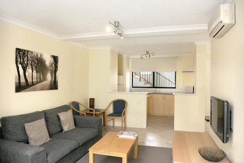 Lodestar Waterside Apartments - South Australia Travel 31