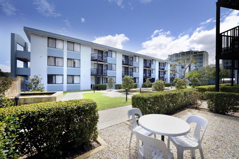 Lodestar Waterside Apartments - South Australia Travel 15