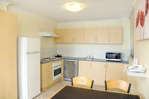 Lodestar Waterside Apartments - South Australia Travel 18