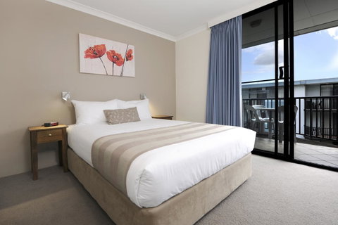 Lodestar Waterside Apartments - South Australia Travel 6