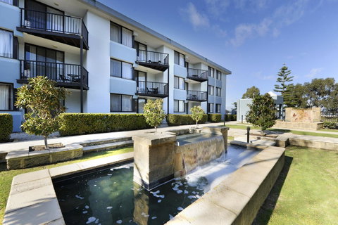 Lodestar Waterside Apartments - South Australia Travel 2