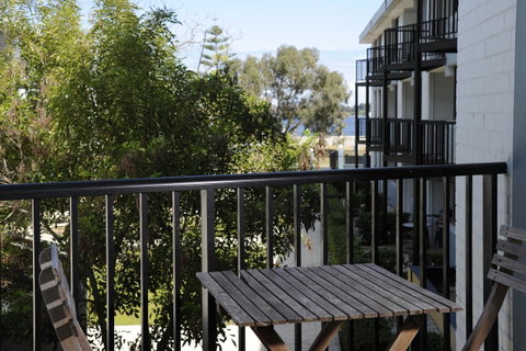 Lodestar Waterside Apartments - South Australia Travel 42