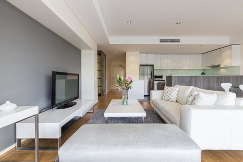 Gallery Serviced Apartments - South Australia Travel 6