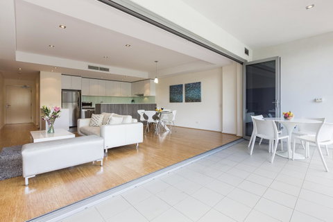 Gallery Serviced Apartments - South Australia Travel 5