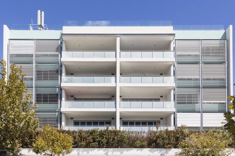 Gallery Serviced Apartments - South Australia Travel 11