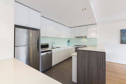 Gallery Serviced Apartments - South Australia Travel 7
