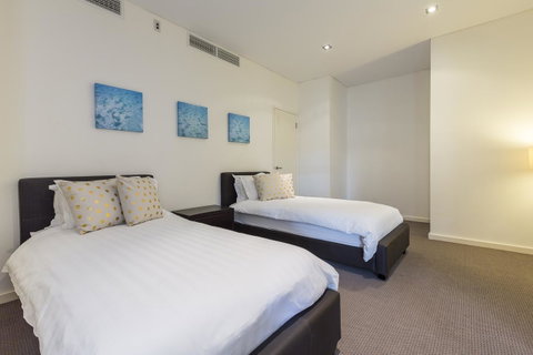Gallery Serviced Apartments - South Australia Travel 13