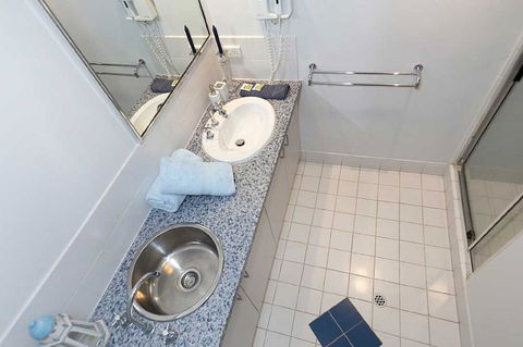 Beachfront @ Scarbs - South Australia Travel 10