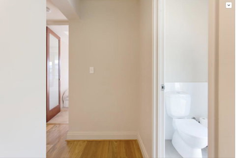 Adele's Luxury South Beach Apartment With King Bed - South Australia Travel 17