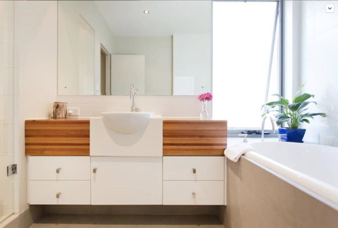 Adele's Luxury South Beach Apartment With King Bed - South Australia Travel 15