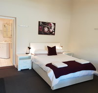 Stirling Apartments - Studio 1 - South Australia Travel