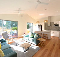Sunny Blinco Street House - South Australia Travel