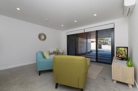 Sunset Place Apartments - South Australia Travel 27