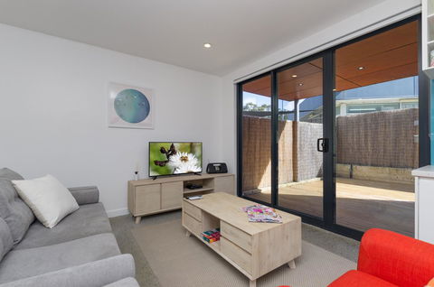 Sunset Place Apartments - South Australia Travel 7