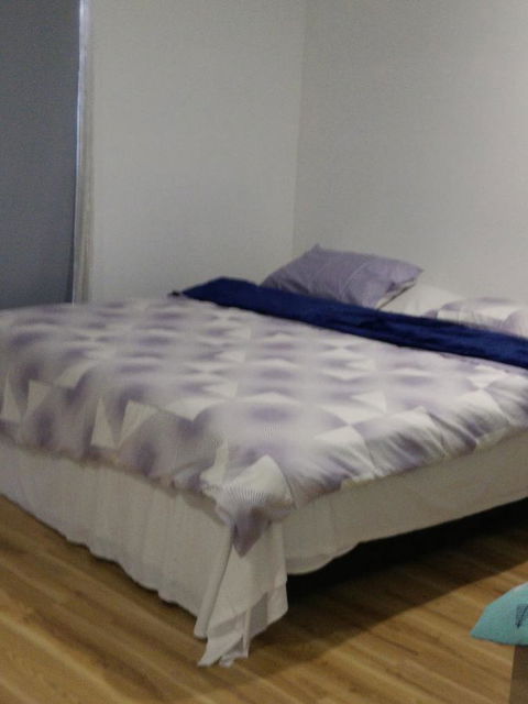 DIANELLA Budget Rooms Happy Place To Stay - South Australia Travel 26
