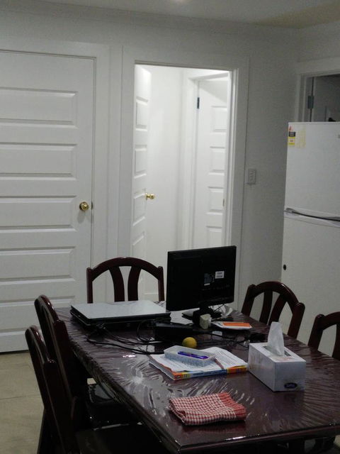 DIANELLA Budget Rooms Happy Place To Stay - South Australia Travel 22
