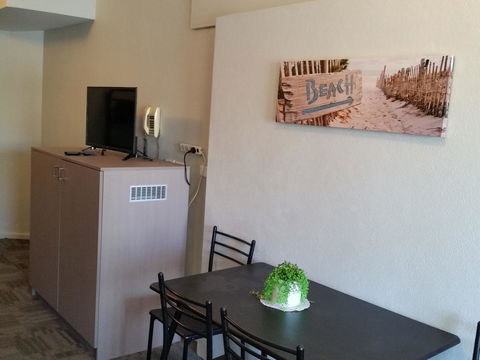 Mandurah Foreshore Motel - South Australia Travel 10